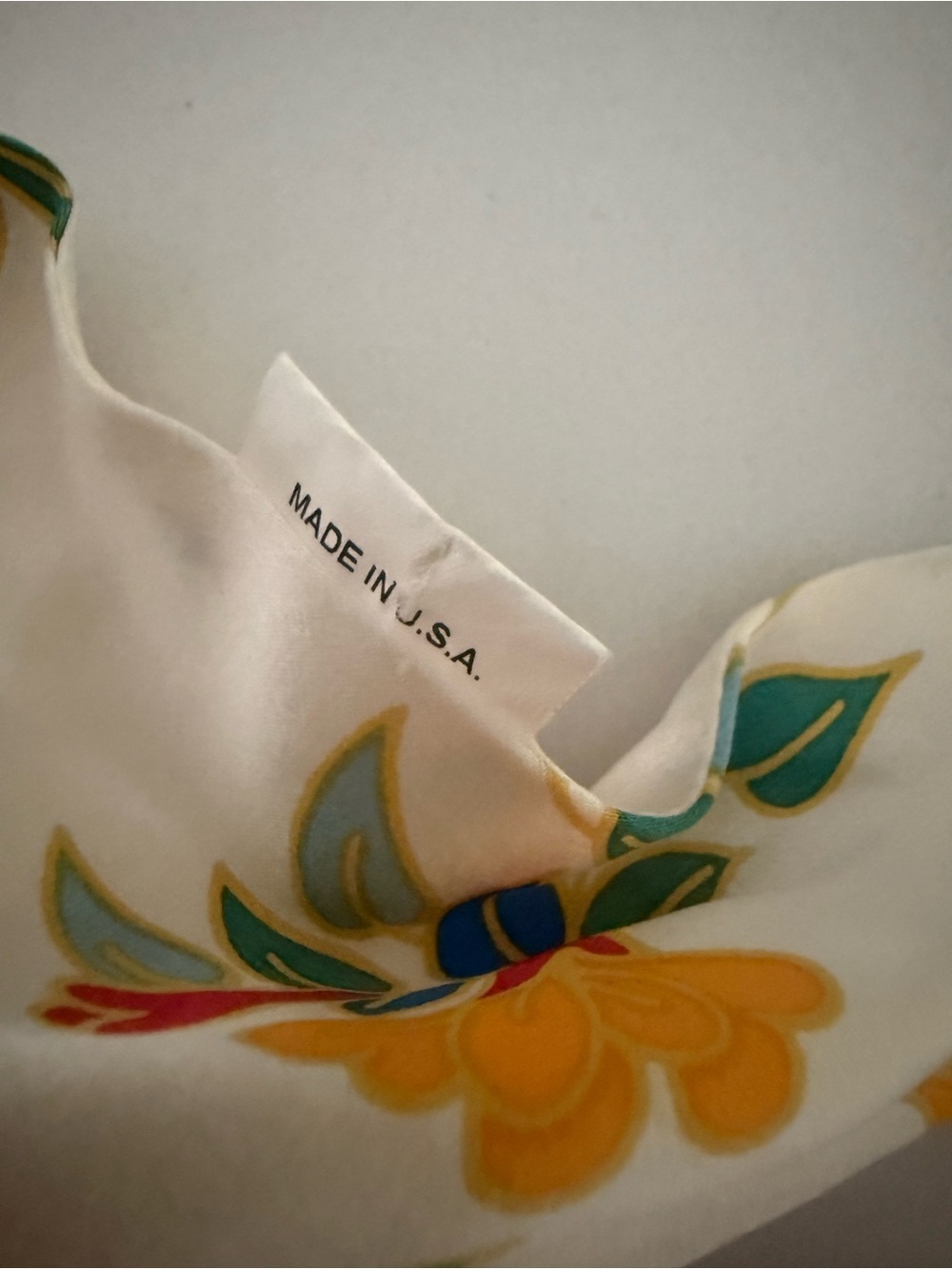 Butterfly Floral Halter Scarf Top Y2K Made in USA vintage 100% Silk - Picture 4 of 9